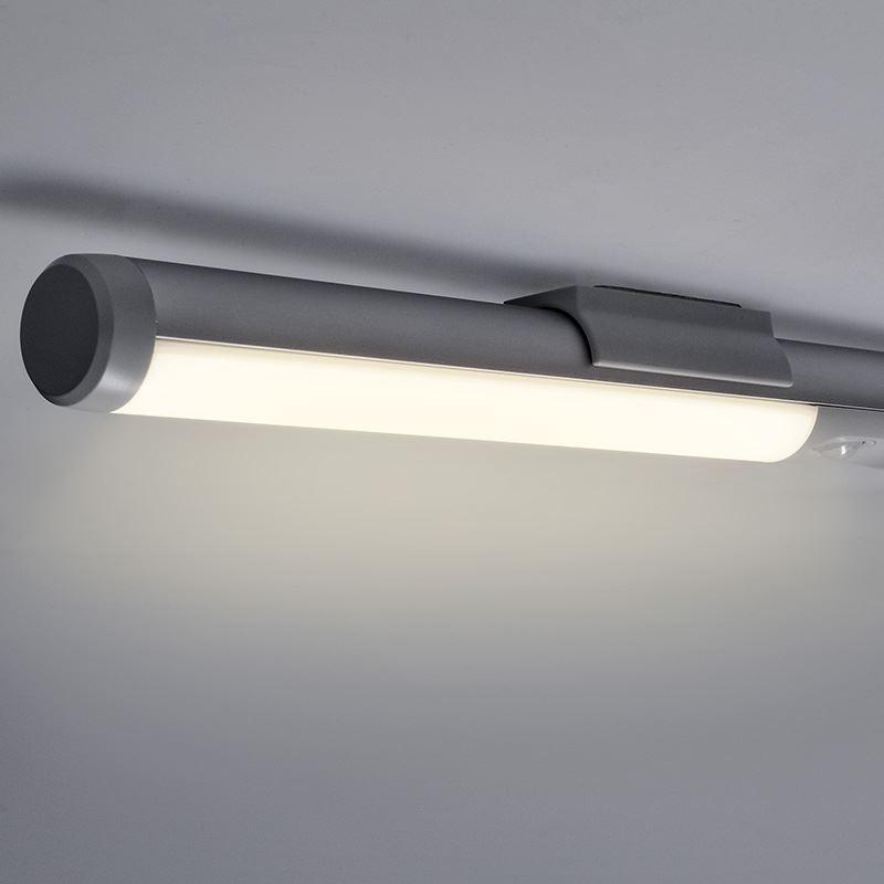 Solight LED osvětlení do skříní, 2,5W, 200lm, nabíjecí, PIR sensor, 31cm
