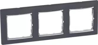 LEGRAND Valena 770393 - rámeček třínás. horizonál. černá-stříbro